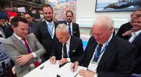 Mr. Erwin van Dodewaard (Commercial Manager, Herman Senior), Mr. Chris van Dodewaard (Technical Department / Purchaser, Herman Senior), Mr. Jos van Woerkum (Managing Director, Damen Shipyards Hardinxveld) and Mr. Jack van Dodewaard (Managing Director, Herman Senior).
Photo credit @Piet Sinke / Maasmond Maritime