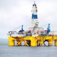 A drilling ship Polar Pioneer in the Chukchi Sea, August 2015 (Photo: Mark Fink / Shell)