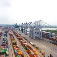 A vessel being worked on at Port Houston’s Barbours Cut Container Terminal. © Port Houston