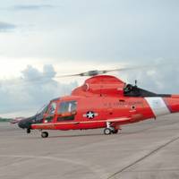 An Air Station Houston MH-65 Dolphin helicopter (File photo: Jennifer A. Nease / U.S. Coast Guard)