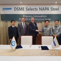 Center: Ilmo Kuutti, President of NAPA Group (left) shakes hands with Kwan-Won Sohn, Head of Ship Business Unit at DSME after signing the contract in Geoje on February 6, 2018 (Photo: NAPA)
