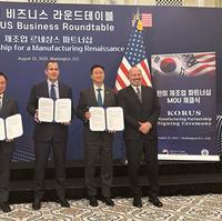 Cerberus CEO Frank Bruno (center), HD Hyundai Vice Chairman and CEO Chung Kisung (center right), KDB Vice Chairman and COO Kim Bock-kyu (center left), and Secretary Lutnick (right) (Source: Cerberus)