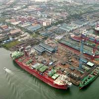 Conglomerate Keppel Corp and Sembcorp Marine are considering combining their loss-making offshore and marine (O&M) businesses, with Temasek set to become the largest shareholder in the combined company. - File Photo: Keppel
