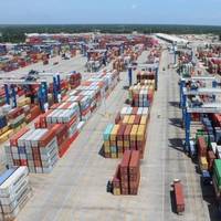 Cranes at Wando Welch Terminal will be upgraded with high performing, environmentally friendly engines. (Photo/English Purcell/S.C. Ports Authority)