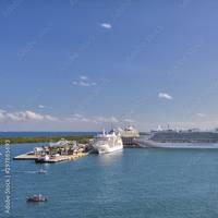 Cruise Ships Port Everglades (c) Studio Barcelona / AdobeStock