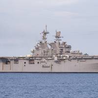 File photo: America-class amphibious assault ship USS Tripoli (LHA 7) (Photo: Samantha Oblander / U.S. Navy)