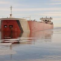 Edwin H. Gott arriving in Port of Duluth-Superior early last year (Photo: Paul Scinocca)