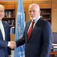 Fiji's Ambassador Peter Thomson, the UN Secretary General's Special Envoy for the Ocean (right), pictured with IMO Secretary-General Kitack Lim. Photo: International Maritime Organization (IMO)