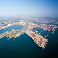 file Image: The port of Durban, South Africa / © MichaelJung