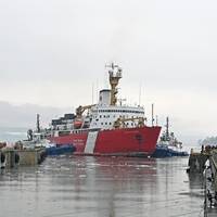 File photo: A Canadian Coast Guard icebreaker CCGS Louis S. St-Laurent arrives at Davie for maintenance in 2022 (Photo: Davie)

