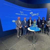 From left: Höegh Autoliners CEO Andreas Enger; Fortescue Metals Group Founder/Chairman Andrew Forrest; Höegh Autoliners COO Sebjørn Dahl; Sustainable Markets Initiative (SMI) CEO Jennifer Jordan; 68th U.S. Secretary of State John Kerry; Nordic Circles CEO John Jacobsen; and Craig Eason (TradeWinds). © Höegh Autoliners