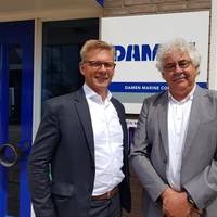 from left to right:
Peter Kok (former Owner/Managing Director WK Hydraulics), Steef Staal (Managing director, Damen Marine Components)
 (Photo: DMC)