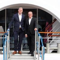 from left to right:
Simon Provoost (Managing Director, Concordia Damen), Jörg Eichler (Managing Director, A-ROSA)
Photo credit: A-ROSA