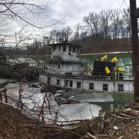 Gate City sunk and discharged oil near mile marker 8 on the Big Sandy River near Butler, West Virginia (U.S. Coast Guard courtesy photo)