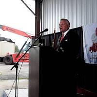 Georgia Governor Nathan Deal, along with the Georgia Ports Authority and Cordele Intermodal Services,  announces a new Memorandum of Understanding (MOU) during an event, Wednesday, July, 10, 2013,  at the Cordele Intermodal Services in Cordele, Ga.  The new inland port agreement will create and expand  international markets for regional business. (GPA Photo/Stephen Morton)