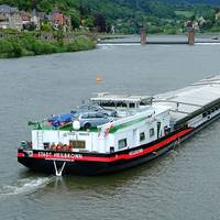 Germany – Waterway Barge: Photo CCL attributed to Gerd W. Zinke