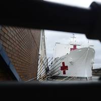 Hospital ship USNS Comfort (T-AH 20) at Pier 90 in New York. (U.S. Navy photo by Adelola Tinubu)