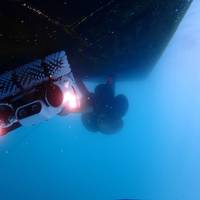 Hullbot’s cleaning speed, pressure and brush type are adjusted to suit the vessel.
Image courtesy Hullbot