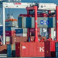 Kalmar 5th generation automatic stacking crane
