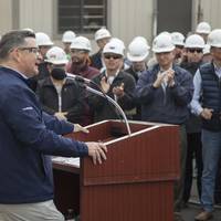 Kevin Graney, President of General Dynamics NASSCO, addresses a crowd of shipbuilders as the company commissioned a new panel line in the San Diego shipyard January 11, 2019. Photo: General Dynamics NASSCO