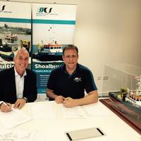 left to right Mr. Jos van Woerkum (Managing Director Damen Shipyards Hardinxveld), Mr. Menno Kuijt (Managing Director of Maritime Craft Services).