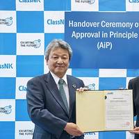 Left to right: Mr. Toshiyuki Shigemi, Senior Executive Vice President, ClassNK, and Mr. Tatsuya Motoi, Executive Officer, Kawasaki Heavy Industries (Photo: Kawasaki Heavy Industries)