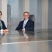 Left to right: Richard Holtum and Jeremy Weir (Photo: Trafigura)