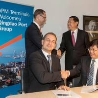 Left to right: Standing: APM Terminals CEO Kim Fejfer and Qingdao Port Group Chairman Zheng. Seated: APM Terminals CFO Henrik Lundgaard Pedersen and Wang, Head of Business Development for Qingdao Port Group. Photo: APM Terminals