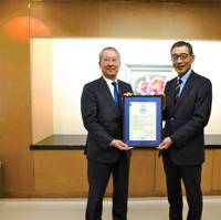 Left: Toru Kamiyama, President and Representative Director, Yusen Logistics; Right:  Hiroaki Sakashita, President & CEO, ClassNK
Image courtesy ClassNK