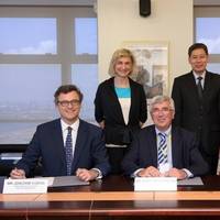 LNG bunker MOU signing: Photo credit MPA