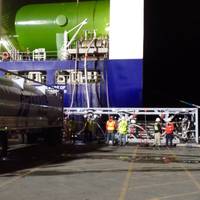 LNG Bunkering underway in the port of Jacksnonville, FL (image: TOTE Maritime)