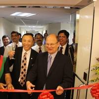 LUKOIL Marine’s Managing Directors June Manoharan and Jan Thiedeitz at the opening ceremony ribbon cutting. (Photo: LUKOIL Marine)