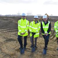 Mohammed Sharaf, DP World Group Chief Executive; Jamal Majid Bin Thaniah, Non-Executive Director and Vice Chairman for DP World; Hamid Moghadam, Prologis Chairman and CEO; Simon Moore, Chief Executive Officer, DP World London Gateway