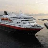 MS Nordlys Docking: Photo courtesy of Hurtigruten