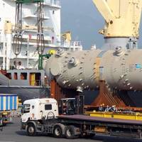 MV REGINE loads a 768ts Acid Gas Removal Unit in Masan