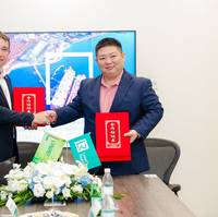 Nick Brown, CEO, LR and Shuo Chen, Chairperson and Founder, H2Terminals, signing MoU courtesy of LR.