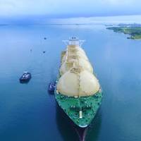 On April 28, the Panama Canal received the inaugural transit of the Neopanamax LNG Sakura en route from the U.S. to Japan. (Photo: Panama Canal Authority)