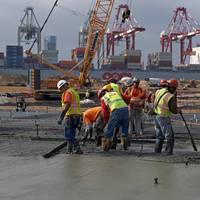 Port Expansion Construction Workers: Photo courtesy of POLB