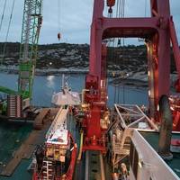 Parts of the frigate "Helge Ingstad" seen from one of the two barges. Photo by Bendik Skogli, Norwegian Armed Forces