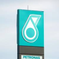 Petronas' Bintulu LNG complex in Malaysia is experiencing production issues. Credit: Adobe Stock/Aisyaqilumar