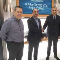 Pictured in the center-left, Mr. Theofanis SALLIS, General Manager of Operations of GasLog in Greece, along with Mr. Ioannis ATHANASOPOULOS (center-right), Managing Director of Seagull Greece. On the far left, Mr. Antonios LIAPPIS, Marine HR Manager of GasLog. On the far right, Mrs. Archontia LENI, Competency Assurance Manager of GasLog. (Photo: GasLog)