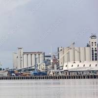 Port of Bordeaux (c) helenedevun / Adobestock