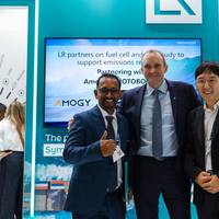 Ravi K (left), Global Head of Sales and Products at ROTOBOOST, Andrew McKeranmet (middle), Chief Commercial Officer at Lloyd’s Register, and Seonghoon Woo (right), CEO at Amogy (Photo: Amogy)