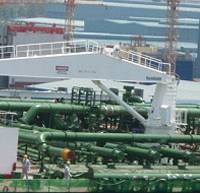 MacGREGOR 20-tonne capacity hose-handling crane