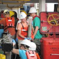 Researchers aboard RV Gyre: Photo credit NOAA
