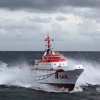 Search and rescue vessel HERMANN MARWEDE from the DGzRS station Heligoland coordinates the search for the missing people on site.- Credit: German Maritime Search and Rescue Service