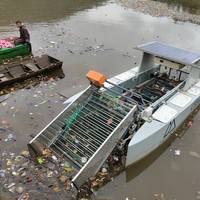 Solar panels ensure that the Clearbot boat is self-charging.
Source Clearbot