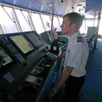 State-Of-The-Art Bridge Navigation Systems