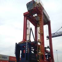 Straddle Carrier Photo Kalmar