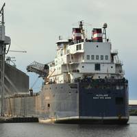 The Canada-flag Algolake loading wheat at the CHS elevator in the Port of Duluth-Superior. (Photo: Terry White / Chamber of Marine Commerce)